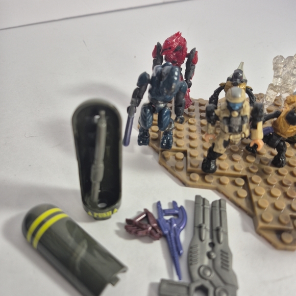Mega Bloks HALO Figurines Lot Covenant Hunter UNSC Spartan Covenat Grunt Mix Lot - Picture 4 of 9